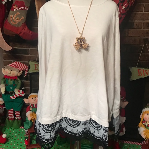 Lovely Plus Size Sweater - Picture 1 of 6